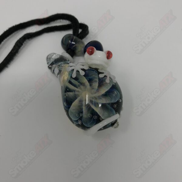 Shop Tier 1 Pendant Kengtaro Glass Gecko #1 in australian