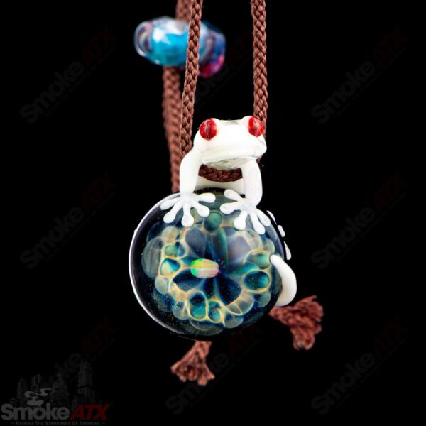 Shop Gecko and the Sky Pendant Kengtaro Glass in australian