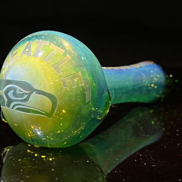 Shop Seahawks Glass Pipe in australian