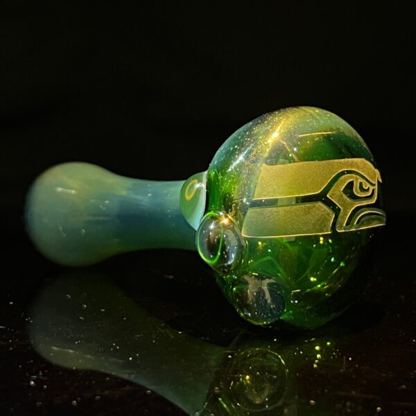 Shop Seahawks Glass Pipe in australian