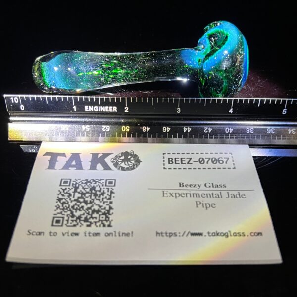 Shop Experimental Jade Pipe in australian