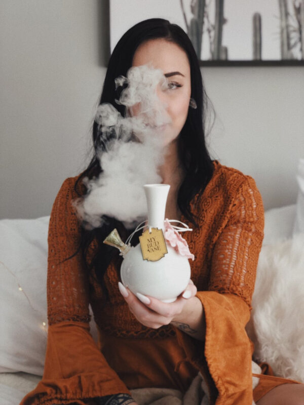 Shop Monica Vase Bong in australian